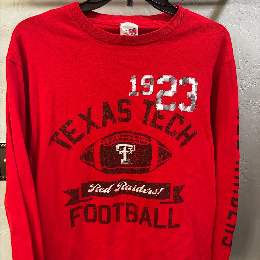 Texas Tech Women’s Red Graphic Long Sleeve Shirt